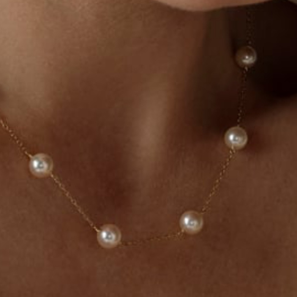Gold Chain Necklace with Pearls